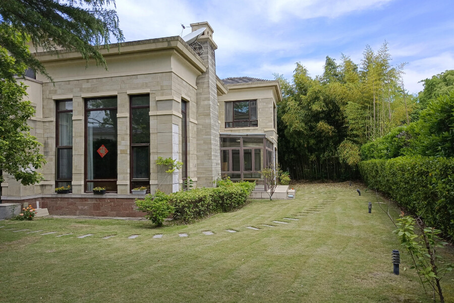 Long Beach Garden Villa