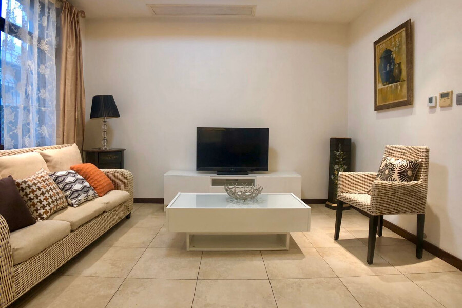 Townhouse rent in Stratford in Huacao near SAS
