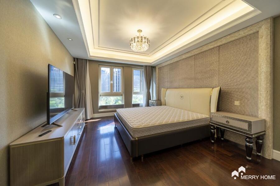 The Bay-Stunning 3br at good price in Pudong Lujiazui