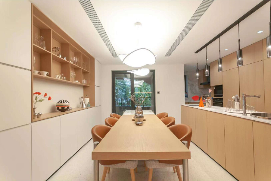 Brand new decoration in Jingan area，City Castle Apartment for Rent