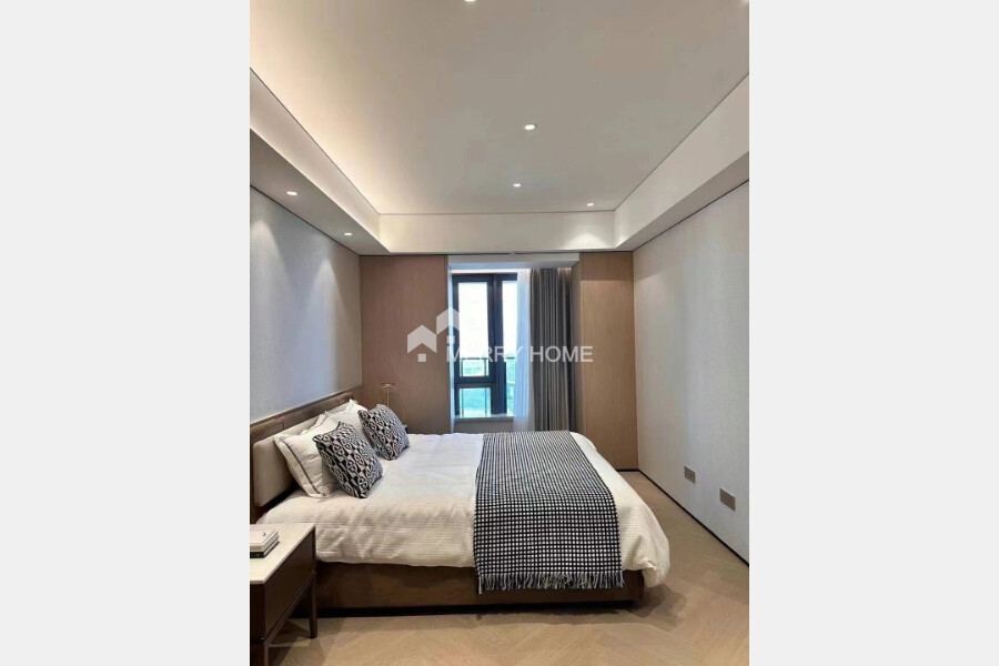 Serviced apt with river view in West Bund Central Residences